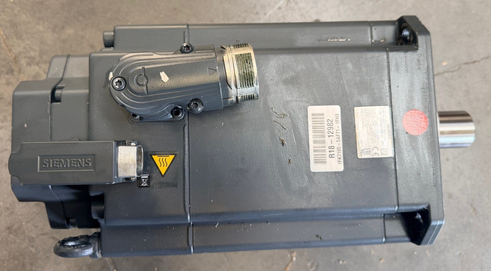 SIEMENS 3 PHASE MOTOR 1FK7105-5AF71-1FH3