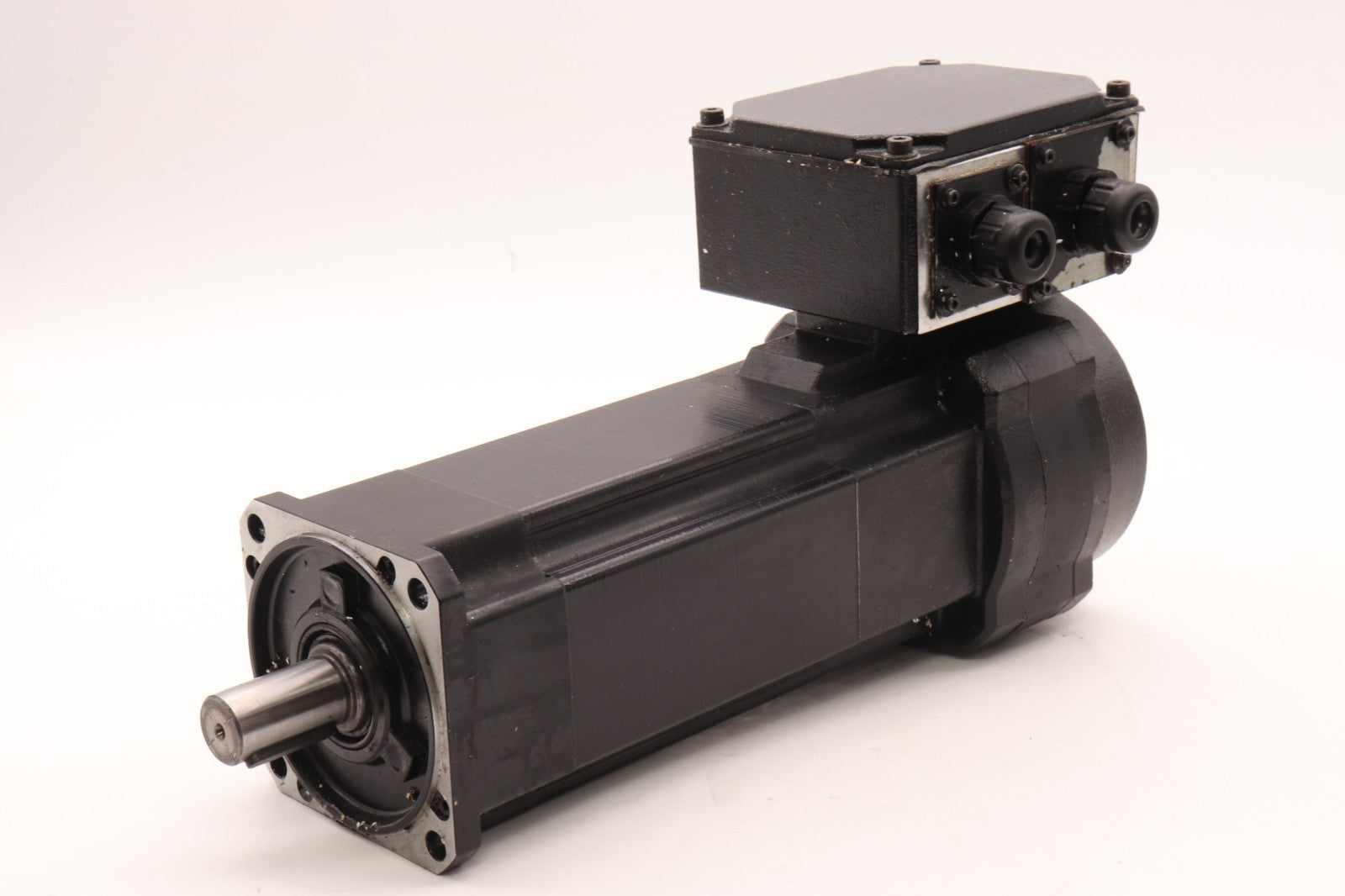 SANYO DENKI	AC SERVOMOTOR BL SUPER	P10B10120HCSB0