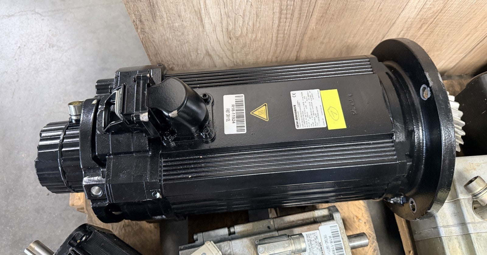 SEW-EURODRIVE	FA87 CM112L/BR/HR/TF/AK1H/SB50	45.7390007501.0003X16