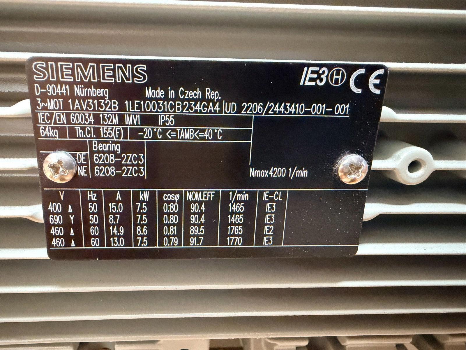 SIEMENS	1AV3132B   1LE10031CB234GA4	UD  2206/2443410-001-001