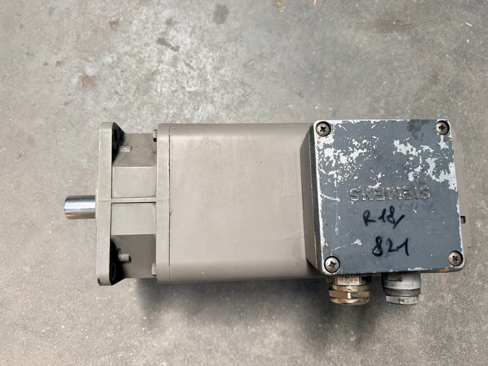 SIEMENS	1 FT5074-0AC01-0-Z