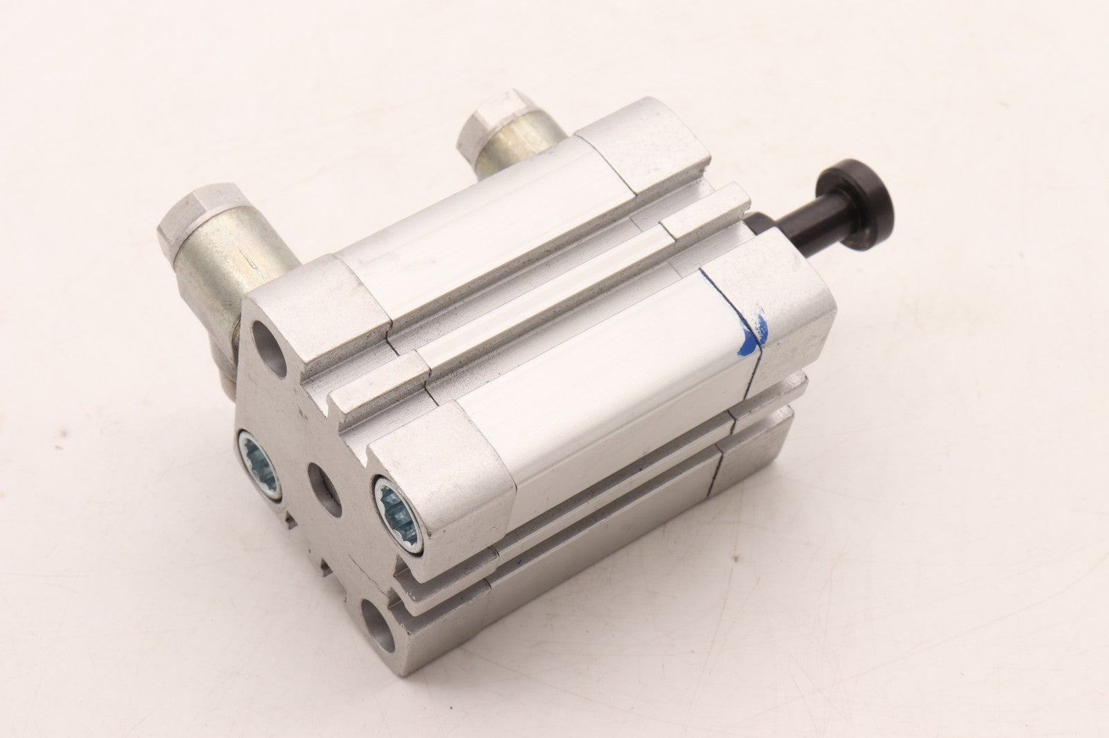 FESTO 	ADN-32-30-I-P-A	536283 NN08