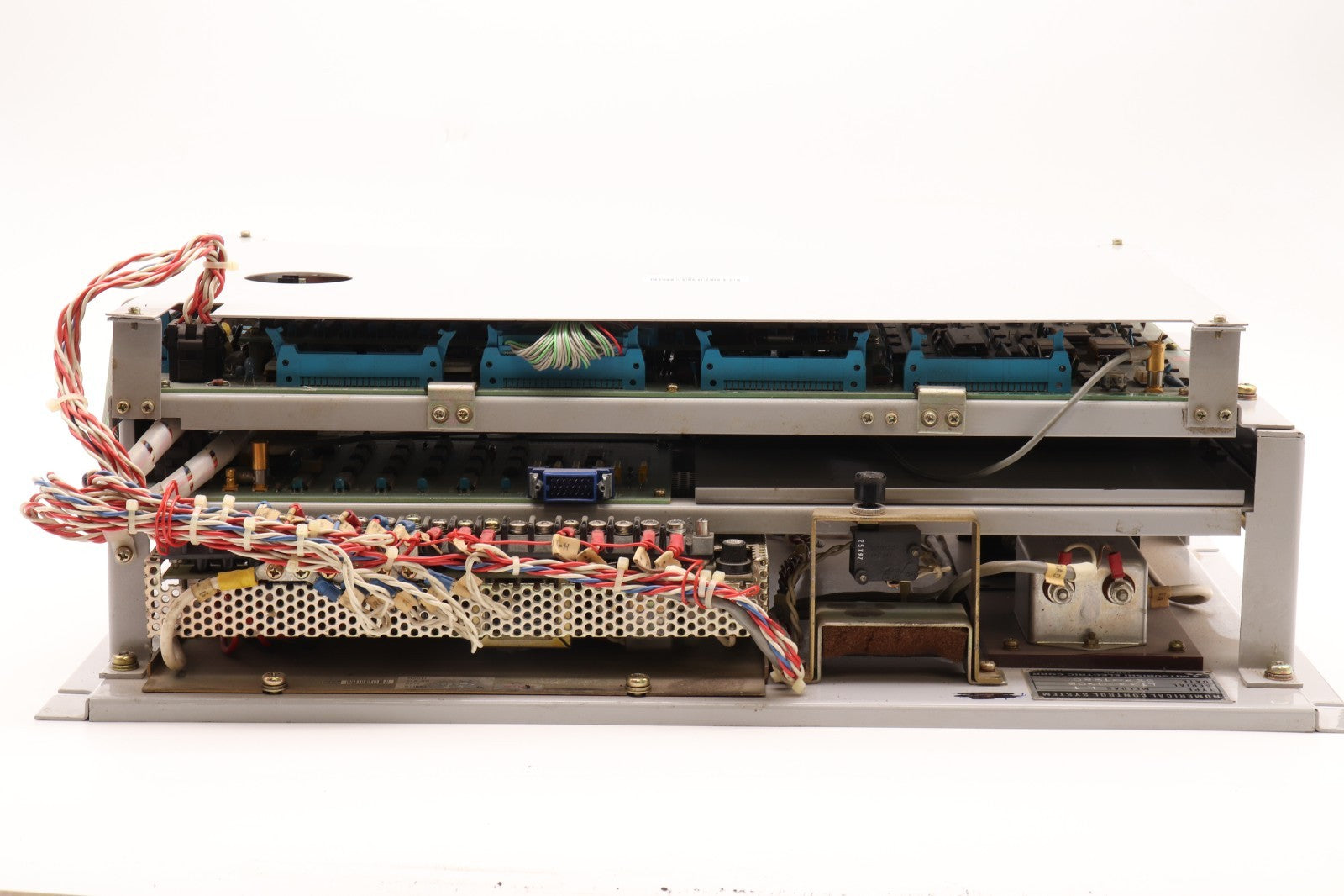 MITSUBISHI  MELDAS-L1 NUMERICAL CONTROL SYSTEM	L13300305