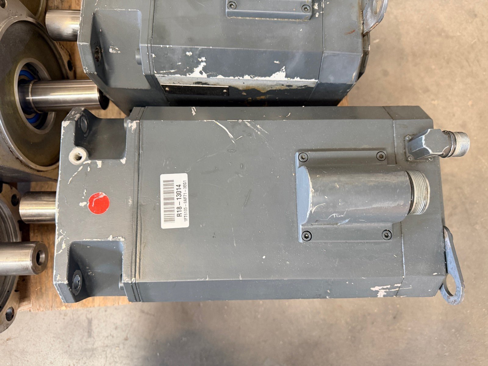 SIEMENS	3 PHASE BRUSHLESS MOTOR	1FT6105-8AF71-3EG1