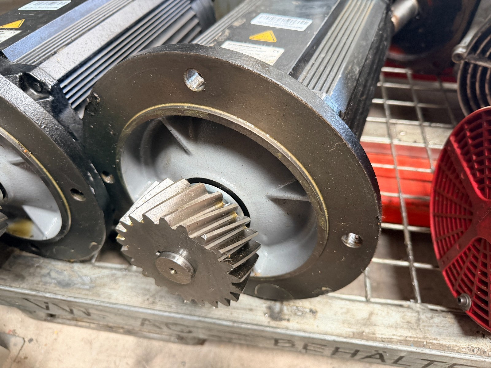 SEW-EURODRIVE	FA87 CM112L/BR/HR/TF/AK1H/SB50	45.7508316401.0006X17