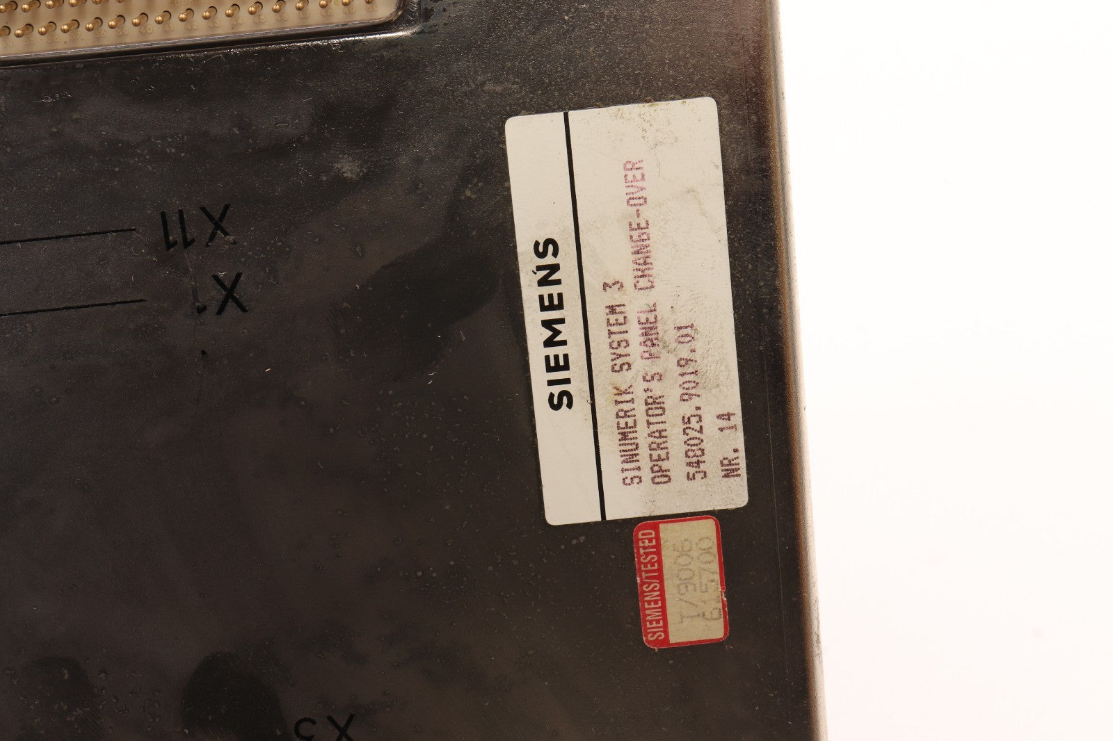 SIEMENS	6FX1121-5AC01	SINUMERIK SYSTEM 3 OP PANEL CHANGE-OVER