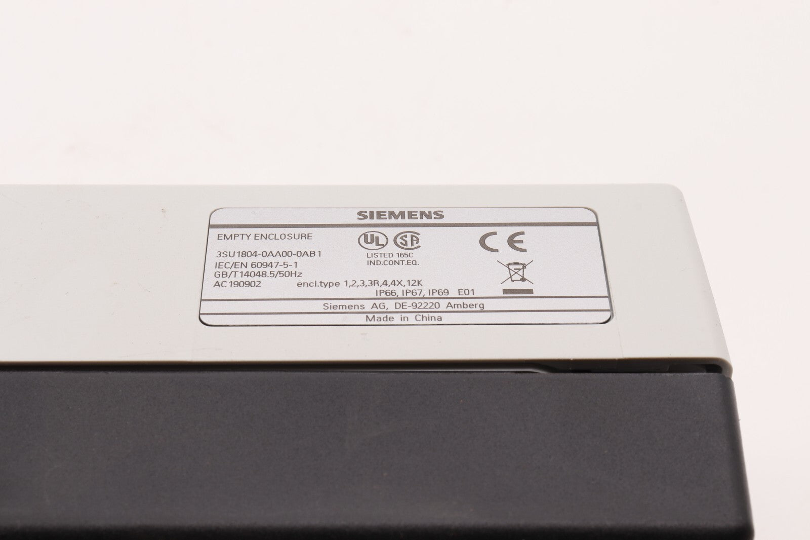 SIEMENS	EMPTY ENCLOSURE	3SU1804-0AA00-0AB1