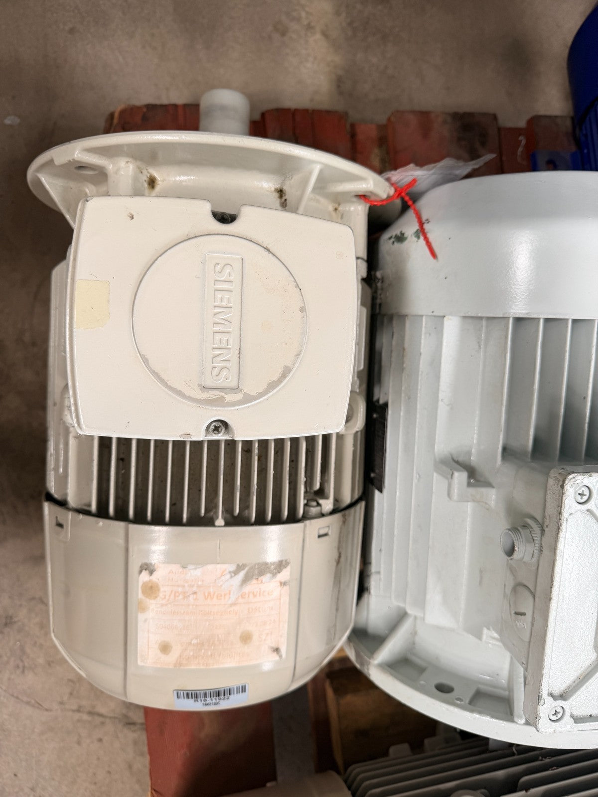 SIEMENS		1LE1001-1CC33-4JA4
