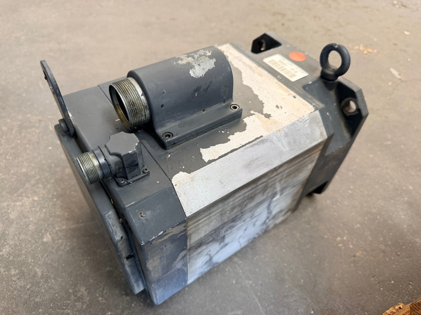 SIEMENS	3 PHASE PERMANENT MAGNET MOTOR	1FT6102-1AC71-3AG1