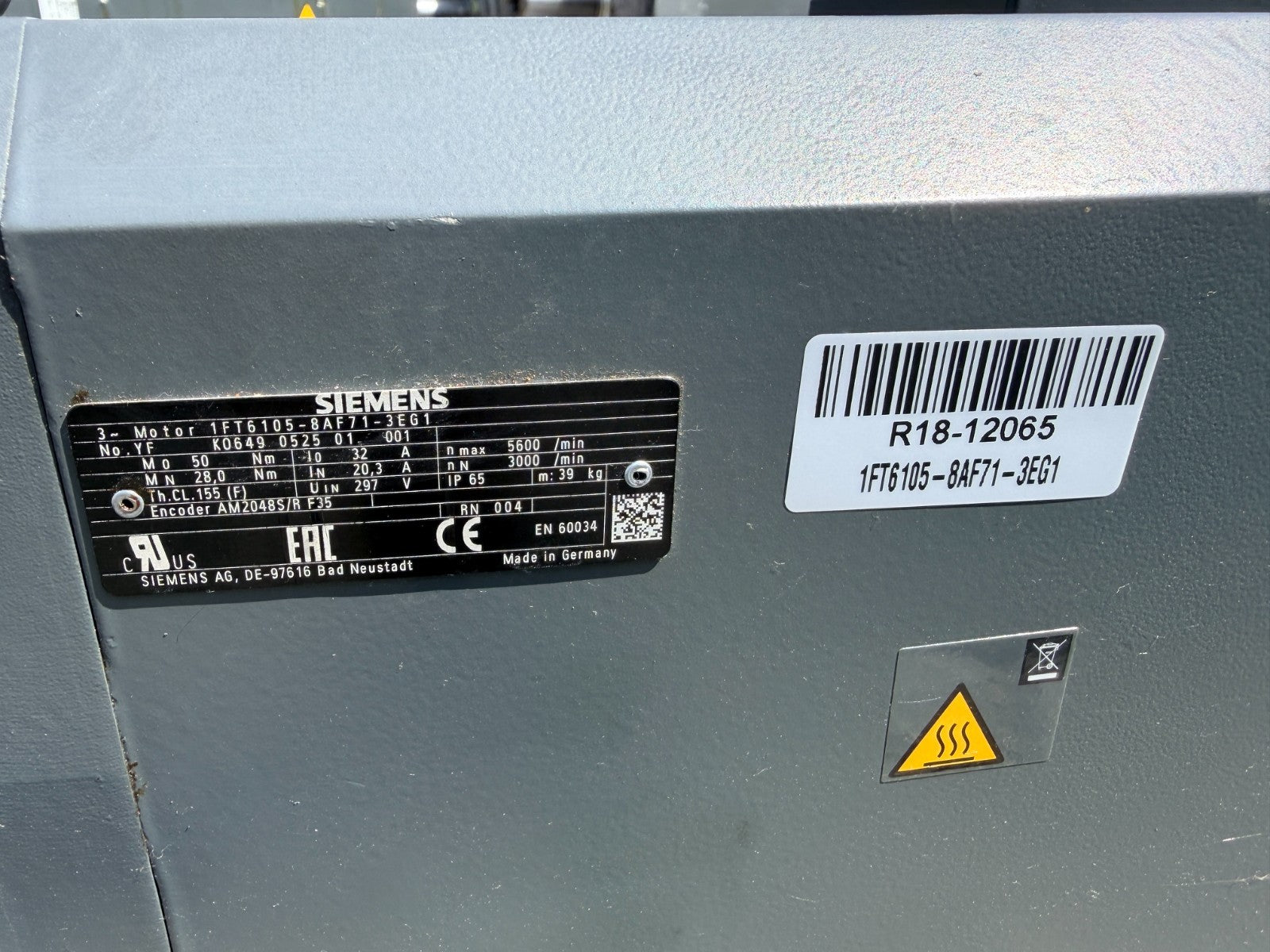 SIEMENS	BRUSHLESS SERVOMOTOR	1FT6105-8AF71-3EG1