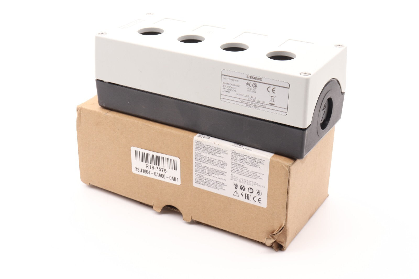 SIEMENS	EMPTY ENCLOSURE	3SU1804-0AA00-0AB1