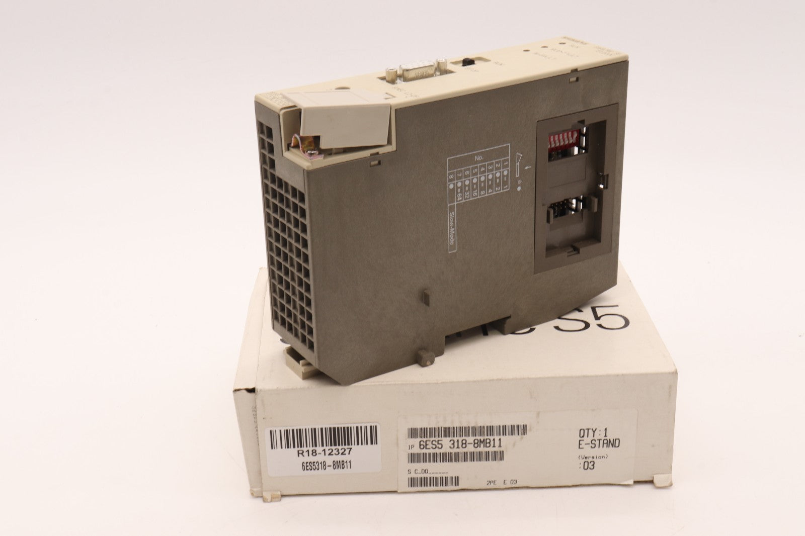 SIEMENS	6ES5318-8MB11