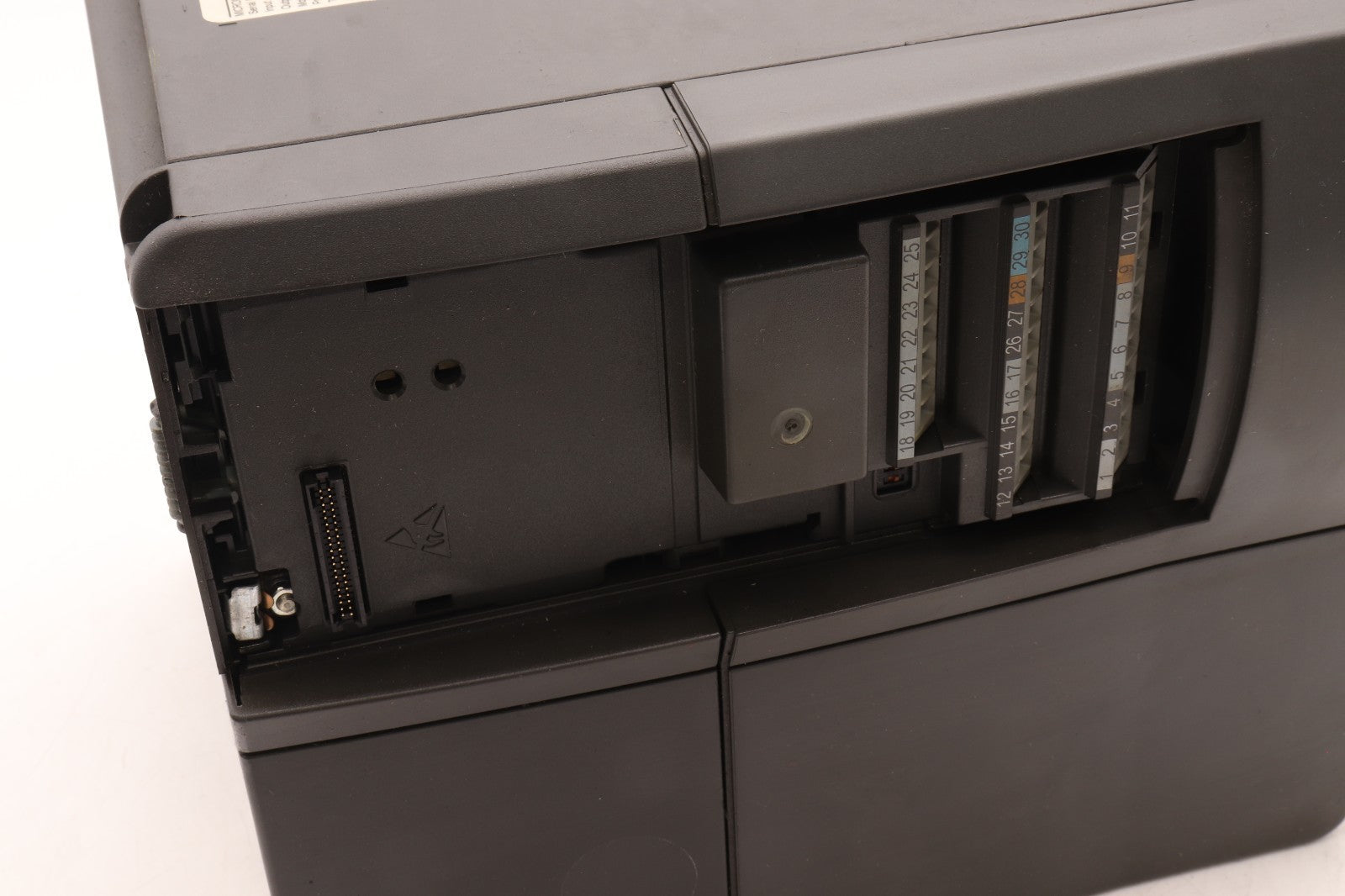 SIEMENS	6SE6440-2AD25-5CA1	 (BROKEN DISLPAY CONNECTOR)