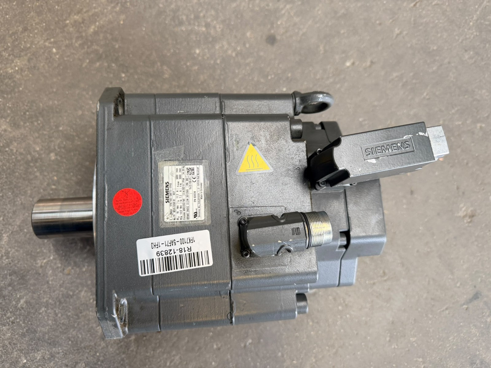 SIEMENS	3 PHASE MOTOR	1FK7100-5AF71-1FH3