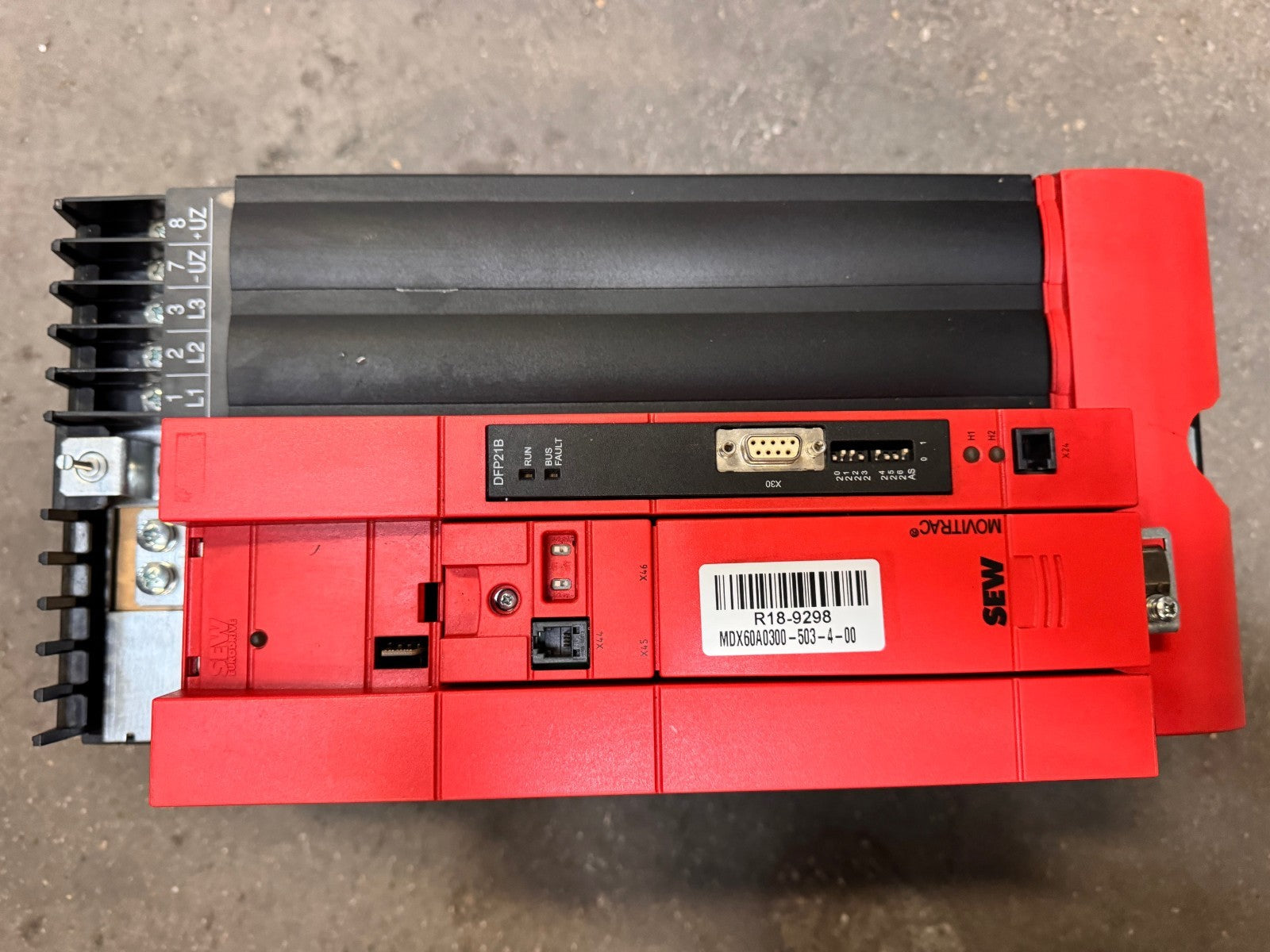 SEW EURODRIVE MC07B0300-503-4-00/FSC11B P/N: 08285306 MDX60A0300-503-4-00