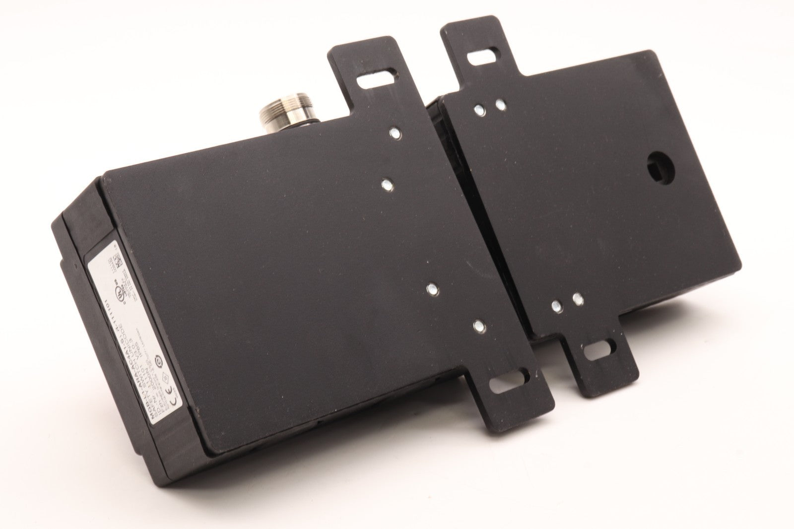 EUCHNER	MGB-L1-ARA-AC4A1-S1-R-111101	SAFETY SWITCH UNICODE