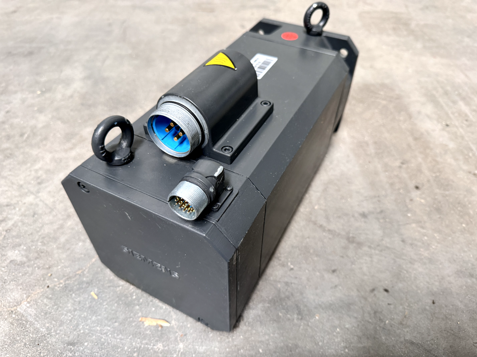 SIEMENS 3 PHASE MOTOR 1FT6086-8AH71-3EK1
