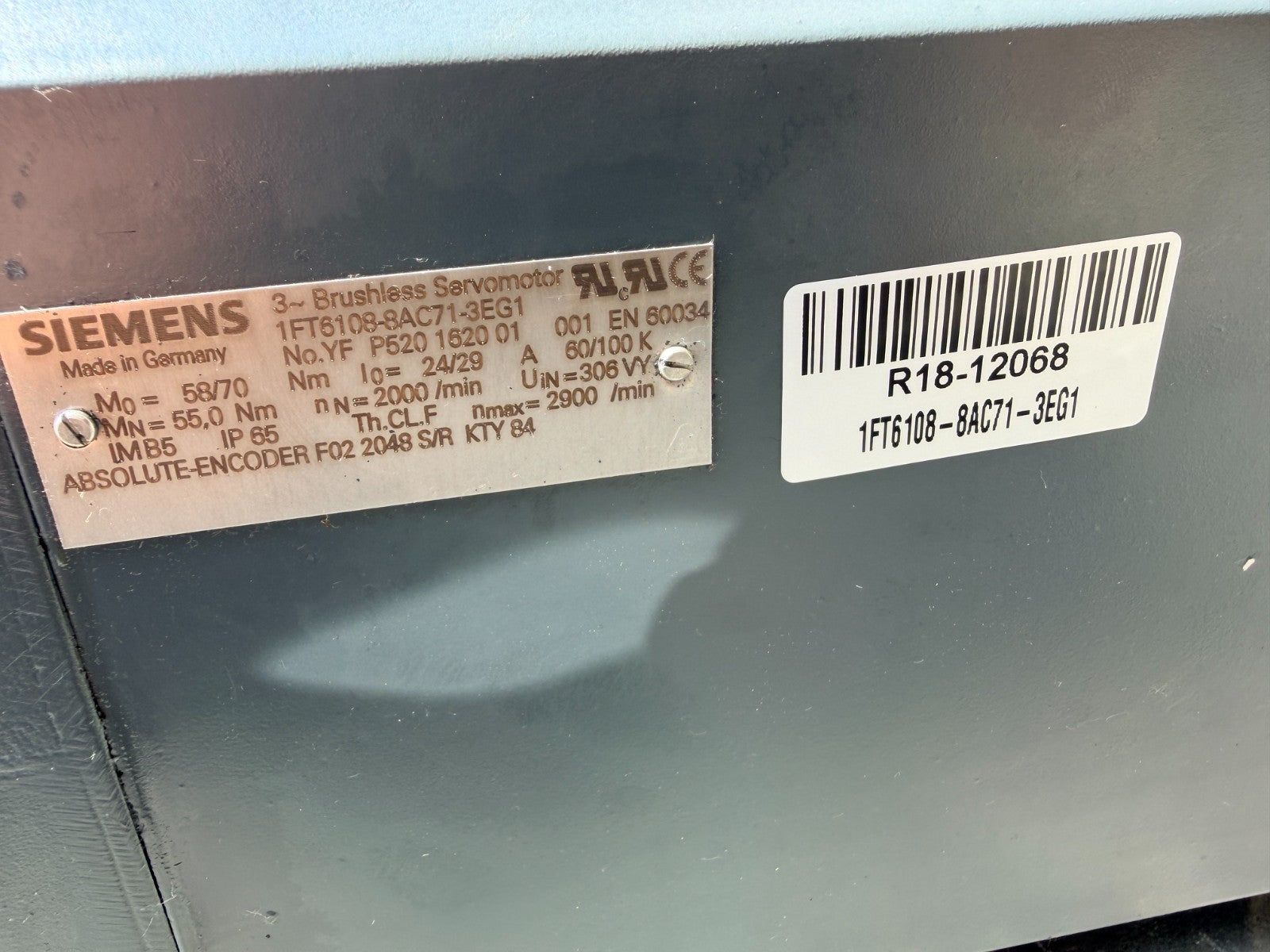 SIEMENS	BRUSHLESS SERVOMOTOR	1FT6108-8AC71-3EG1