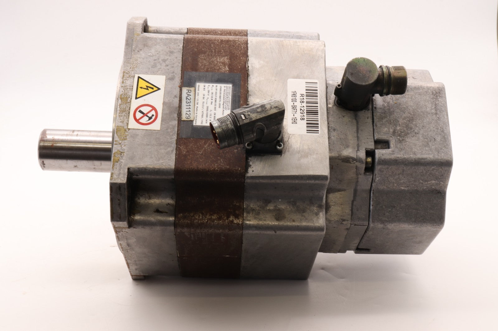 SIEMENS	3 PERMANENT MAGNET MOTOR	1FK6100-8AF71-1EH0