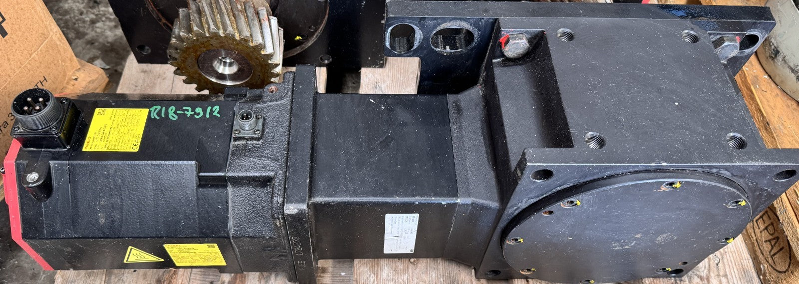 FANUC  A06B-0268-B705 αiS 30/4000	C113A0A93