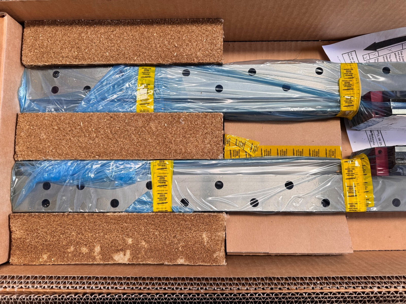 SCHNEEBERGER	PROFILED LINEAR GUIDEWAY 2X MR 35-B2-1300-50-50-G1-V3-GP-S0-A	Z501-