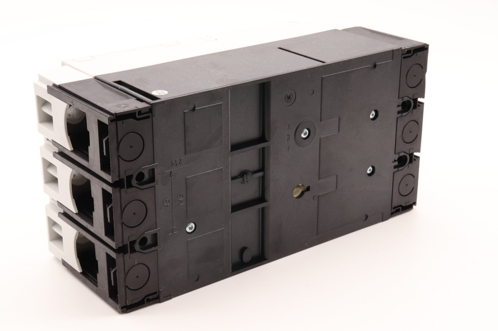 MOELLER SWITHC-DISCONNECTOR 3P 630A PN3-630 R18-9446