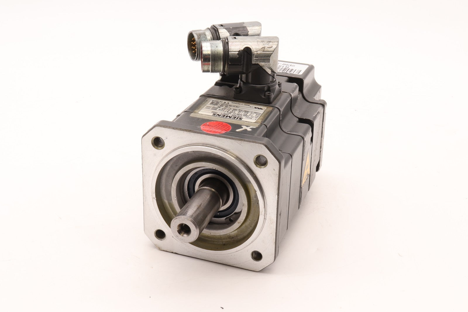 SIEMENS	1FK7040-5AK71-1EG3  3 PHASE MOTOR