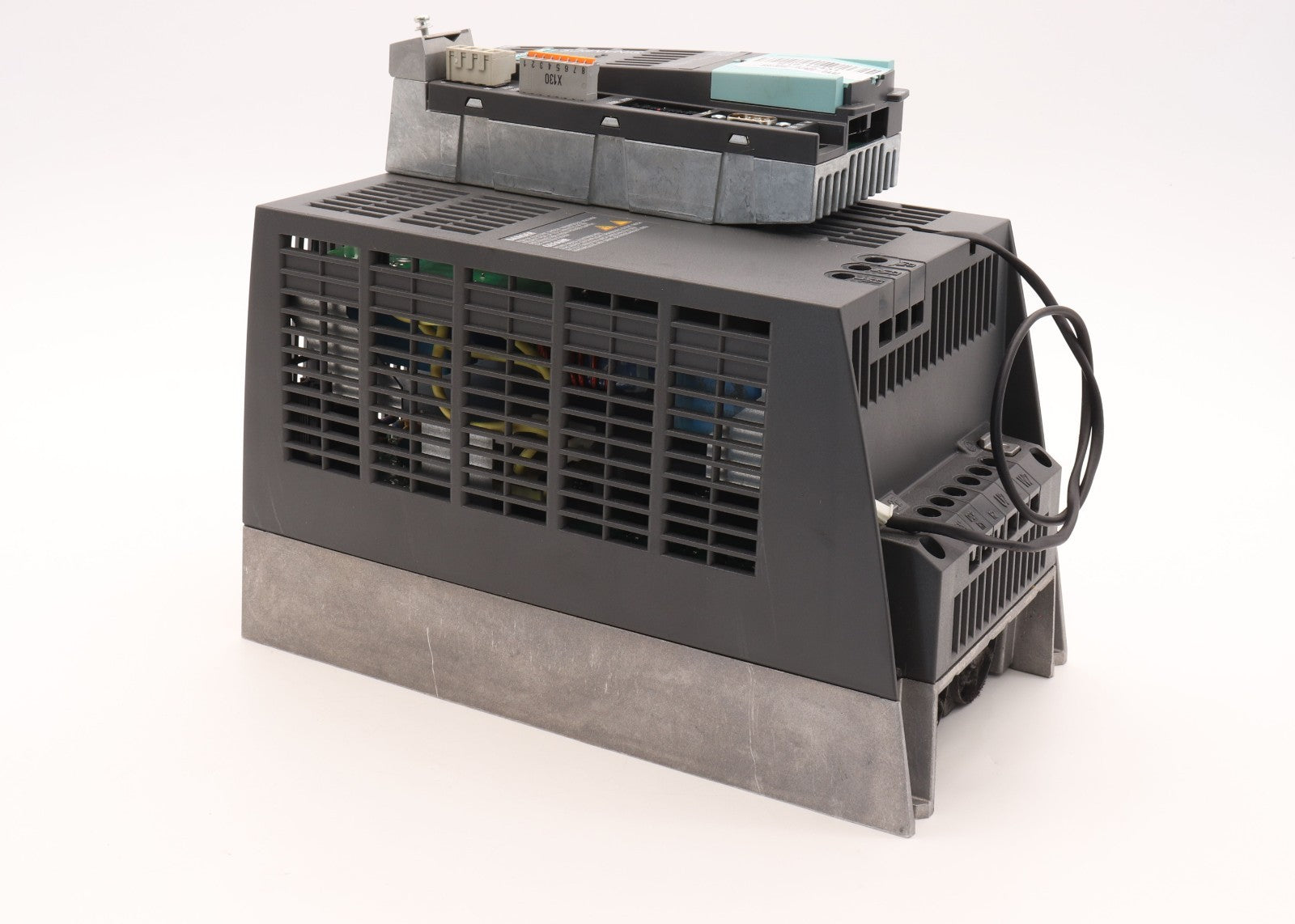 SIEMENS	SINAMICS 6SL3040-0JA00-0AA0	POWER MODULE 340 6SL3210-1SE16-0AA0
