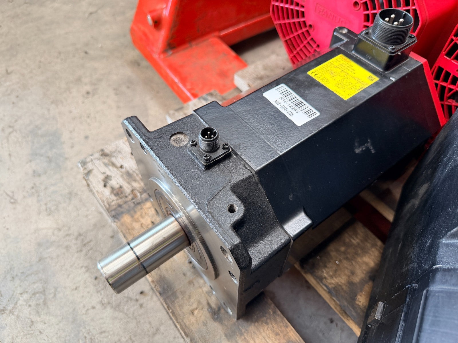 FANUC	  AC SERVO MOTOR	A06B-0272-B705