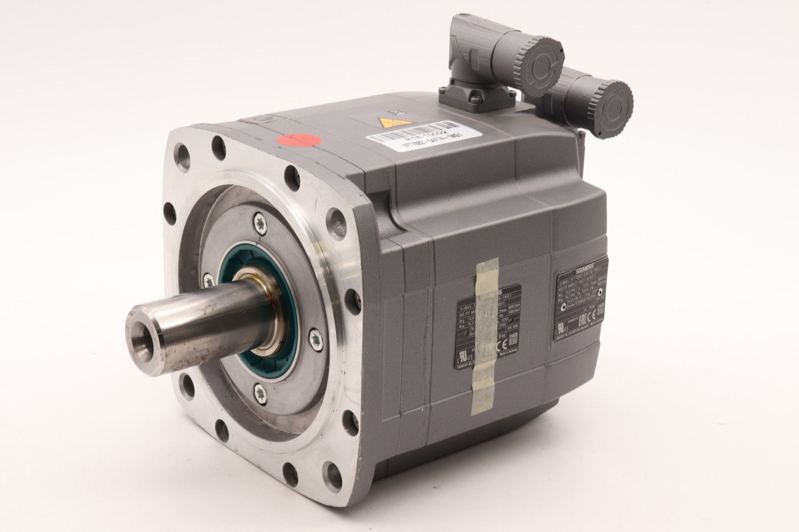 SIEMENS  3 PHASE MOTOR  1FT7082-5AF74-1NG1