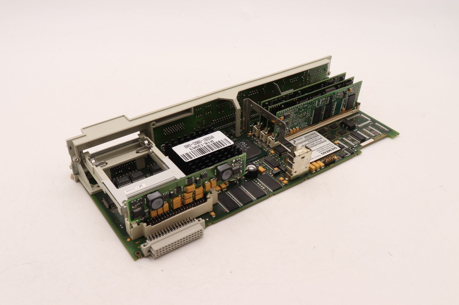 SIEMENS	SINUMERIK 840D/DE NCU 572.4 AMD K 6-2	6FC5357-0BB23-0AE0