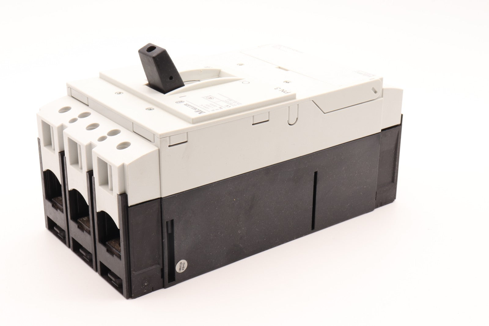 MOELLER SWITHC-DISCONNECTOR 3P 630A PN3-630 R18-9446