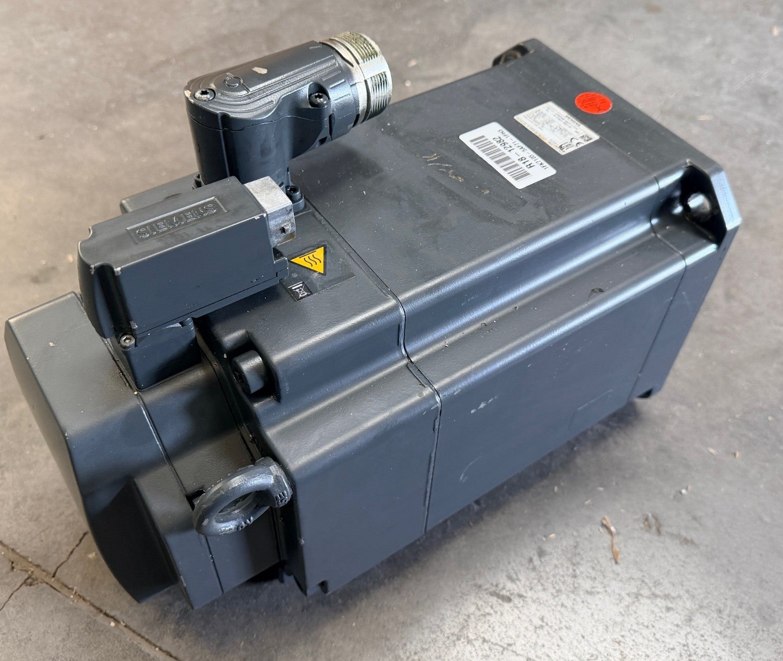 SIEMENS	3 PHASE MOTOR	1FK7105-5AF71-1FH3