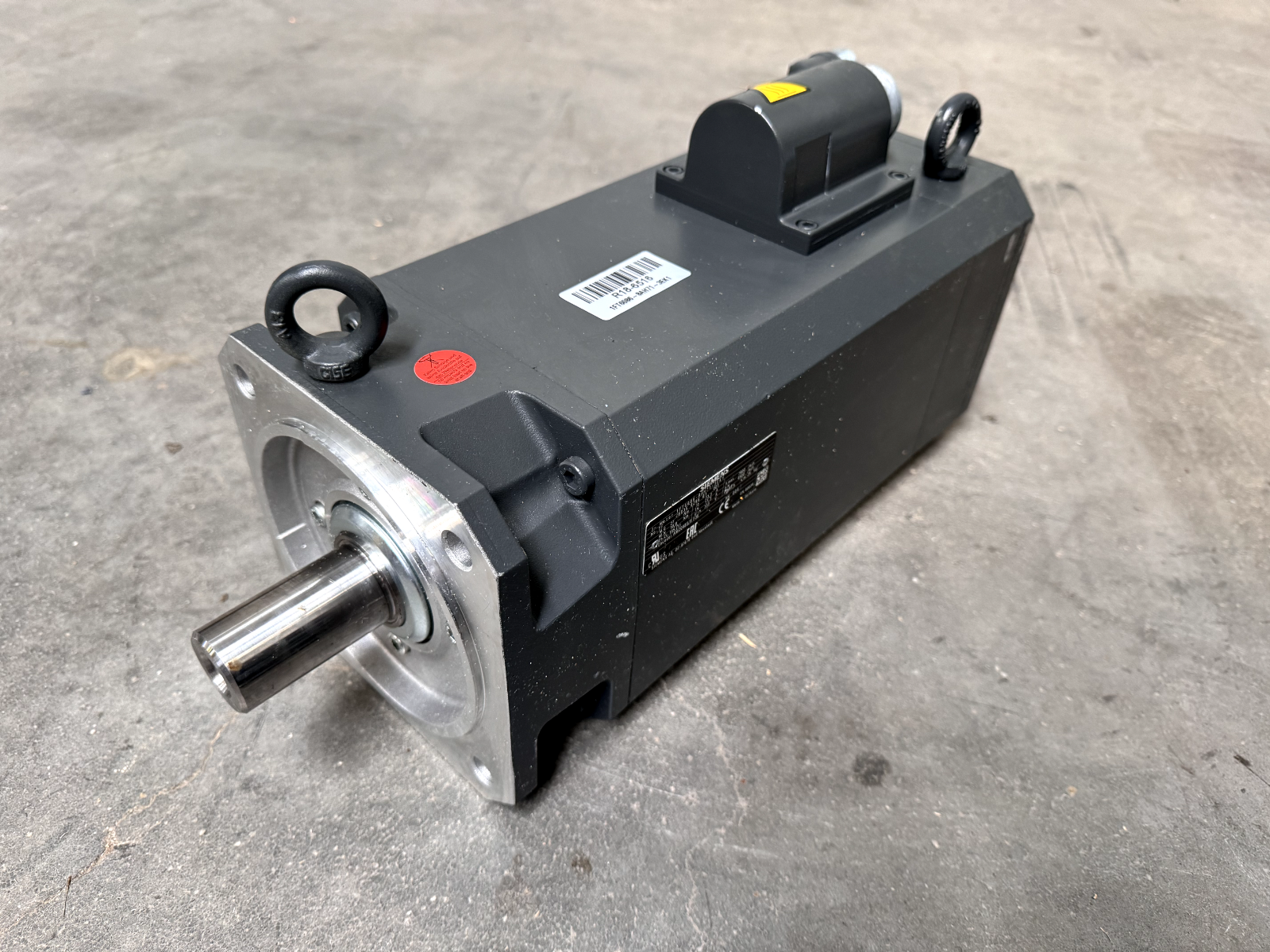 SIEMENS 3 PHASE MOTOR 1FT6086-8AH71-3EK1