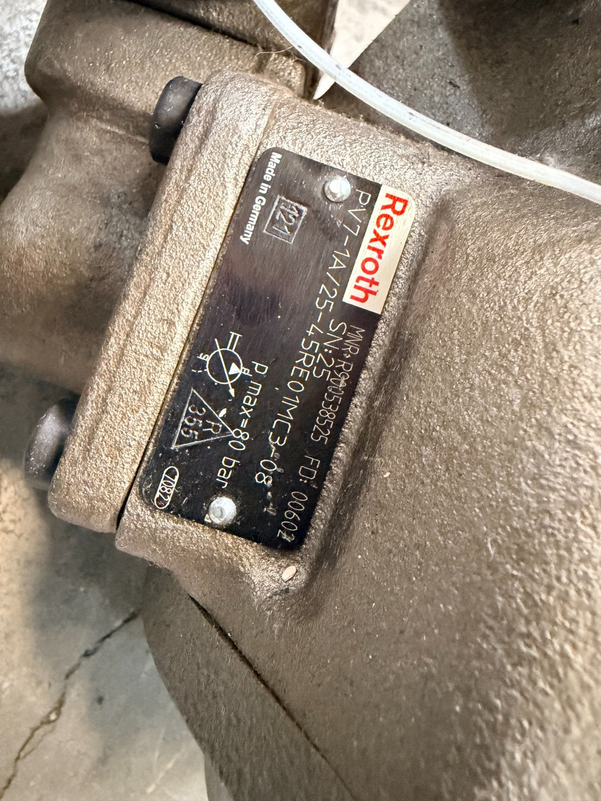 REXROTH	MNR: R900538525	PV7-1A/25-45RE01MC3-08