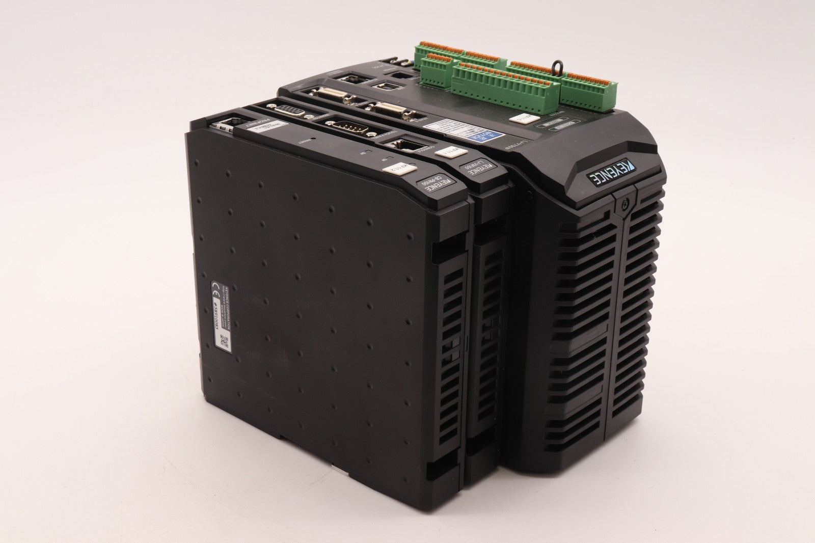 KEYENCE	LJ-V7001P  LJ-VM100 CB-PN100