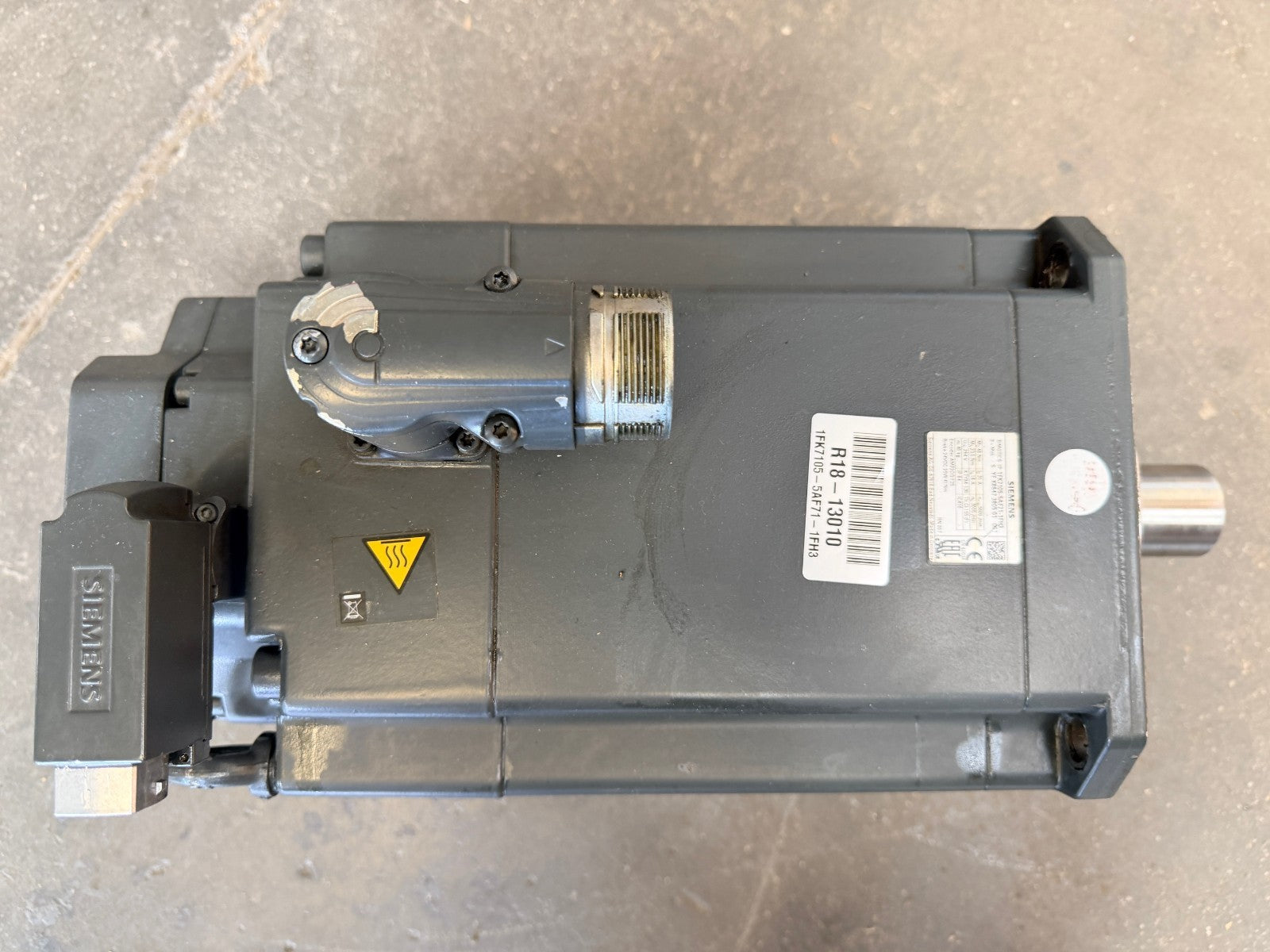 SIEMENS	3 PHASE MOTOR	1FK7105-5AF71-1FH3