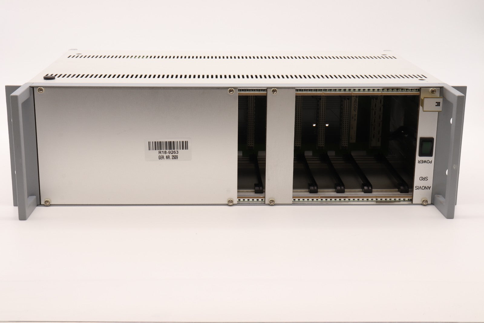 MEDAV  ANOVIS SRD 19" RACK ONLY	GER. NR. 2509 -  R18-9263