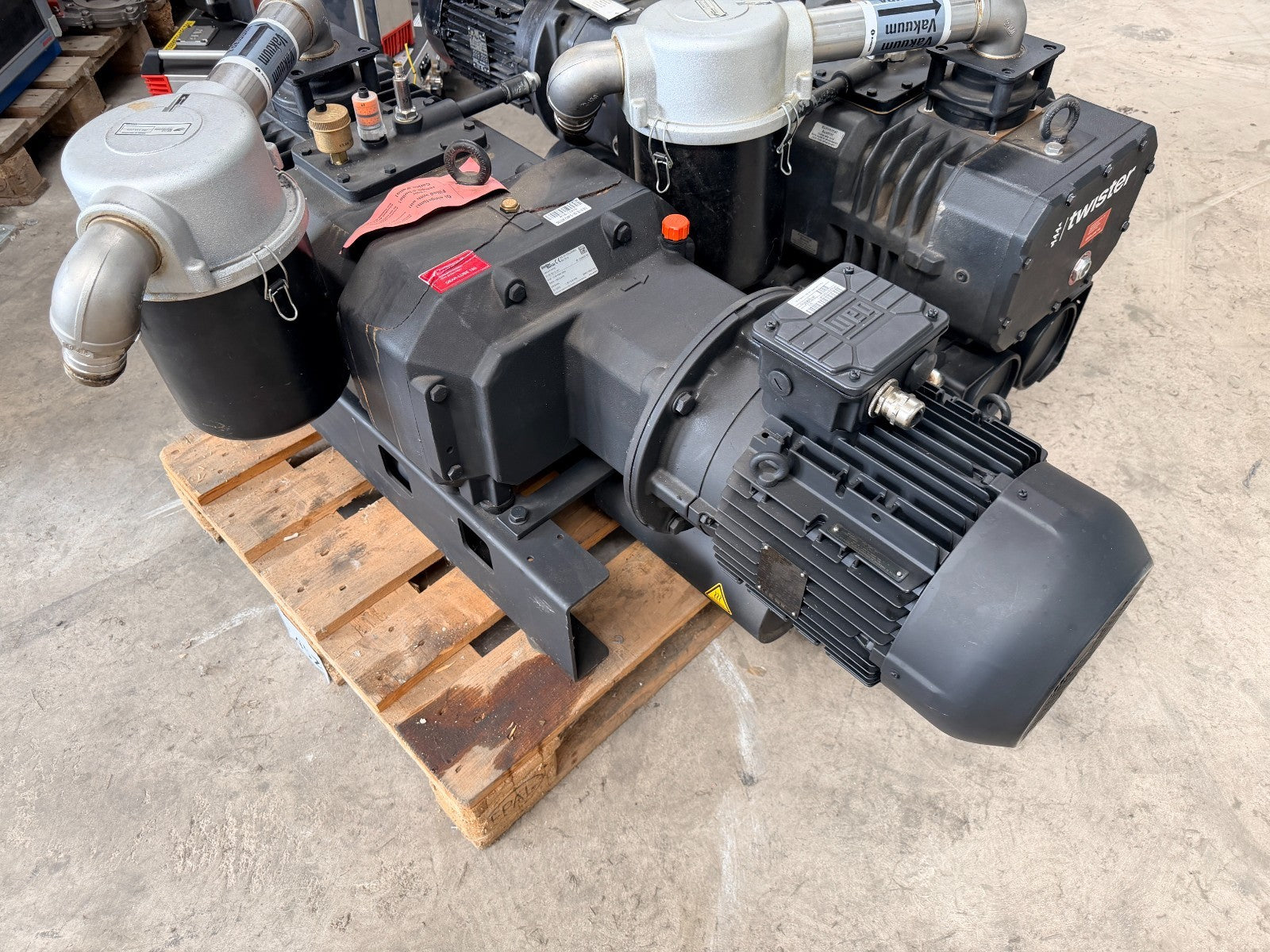 GARDNER-DENVER	VACUUM PUMP S-VSI 301 IV (01) (BROKEN BODY)	WEG SUPER PREMIUM ZS1