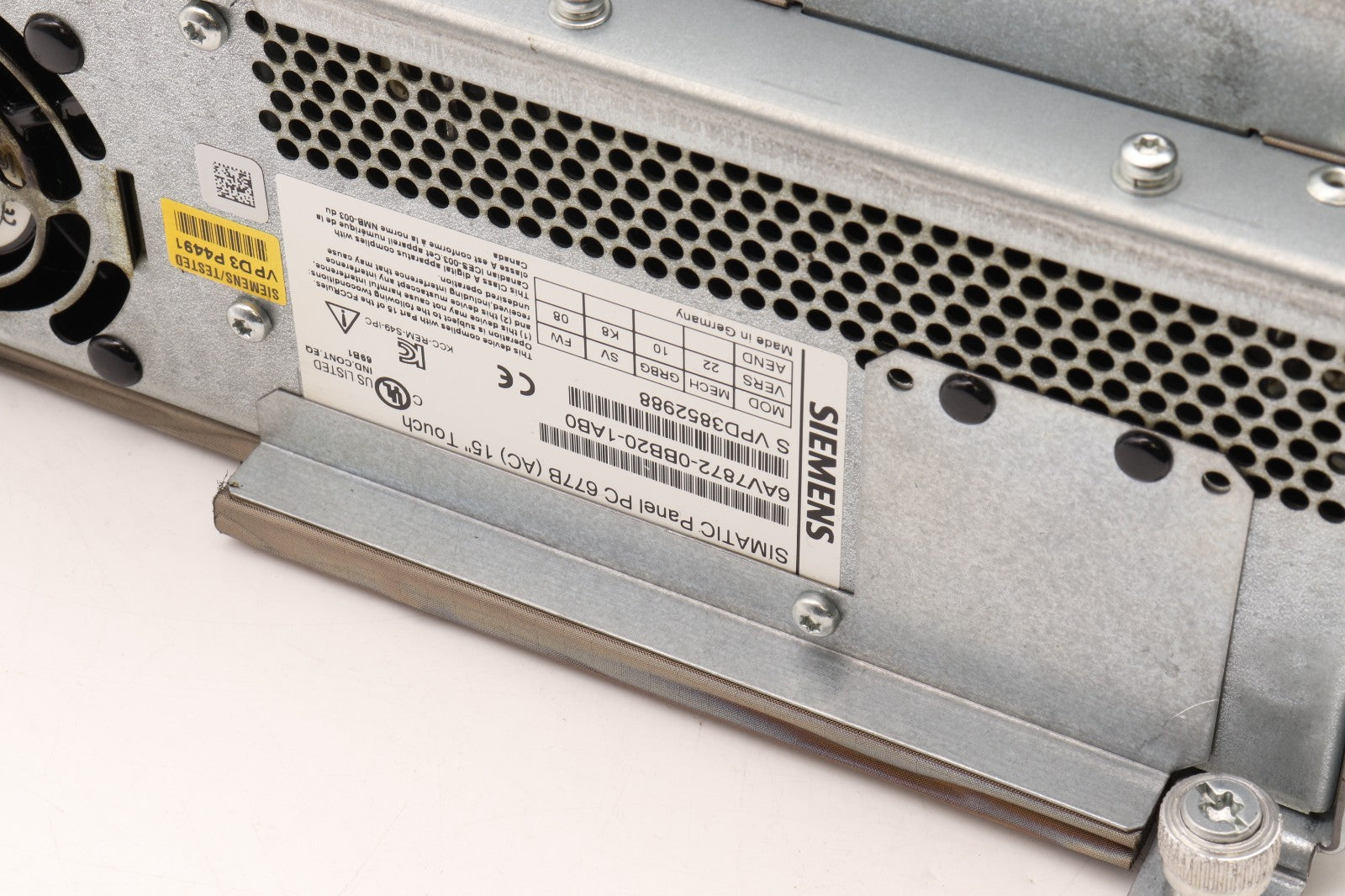 SIEMENS  SIMATIC PANEL PC 677B (AC) 15" TOUCH  6AV7872-0BB20-1AB0