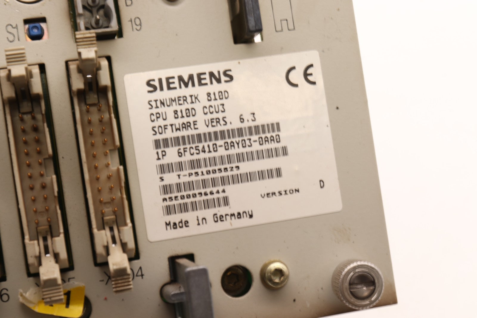 SIEMENS	SINUMERIK 810D CPU 810D CCU3	6FC5410-0AY03-0AA0
