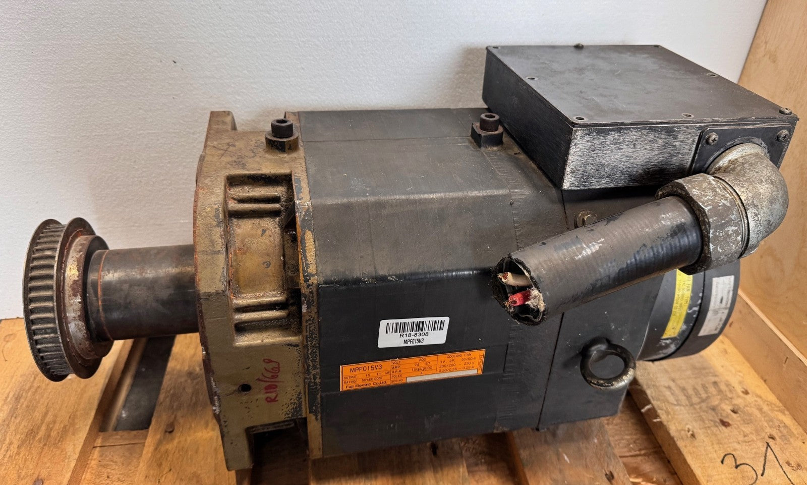 FUJI ELECTRIC  CO. LTD. ELECTRIC MOTOR MPF015V3