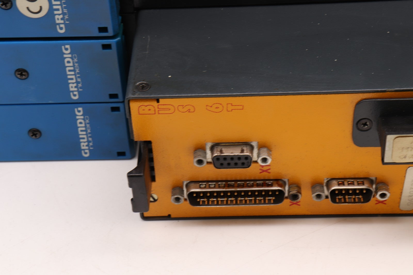 GRUNDIG BAUMÜLLER  BUS 6T