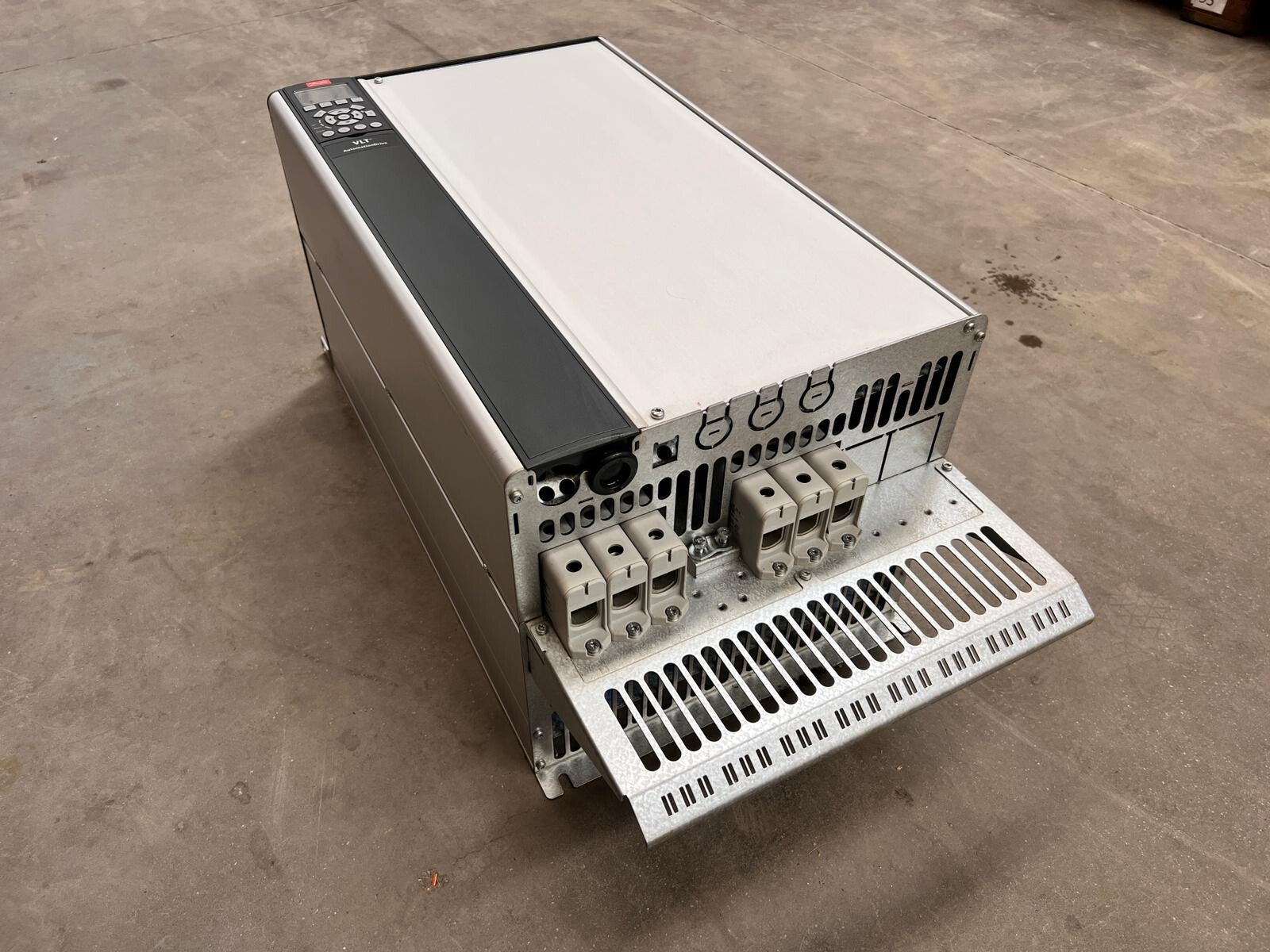 DANFOSS 131H2243 FC-302P75KT5E20H2XGCXXXSXXXXAXBXCXXXXDX