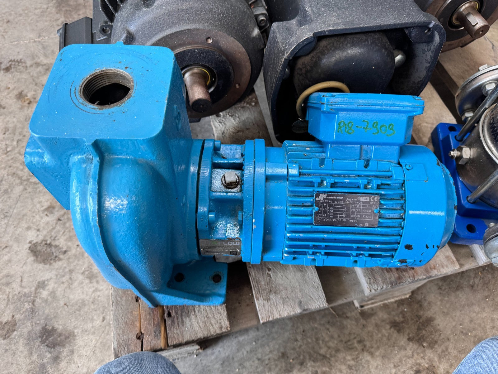 SPX FLOW + JOHNSON PUMP	FREf 32-110 G1 MQ0 + AMPE 80Z AA2	18-3560631A + 1519774