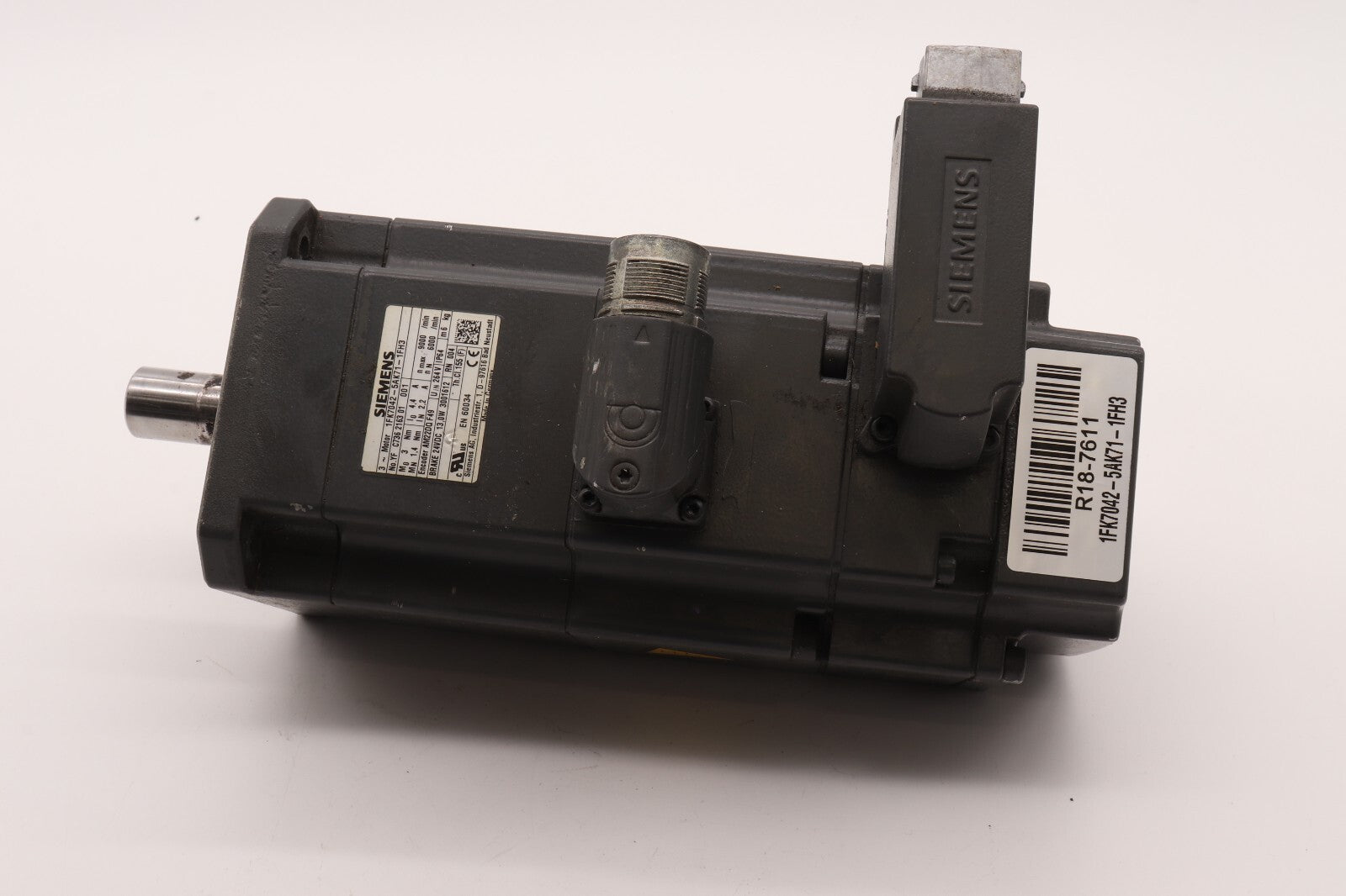 SIEMENS 3 PHASE MOTOR 1FK7042-5AK71-1FH3