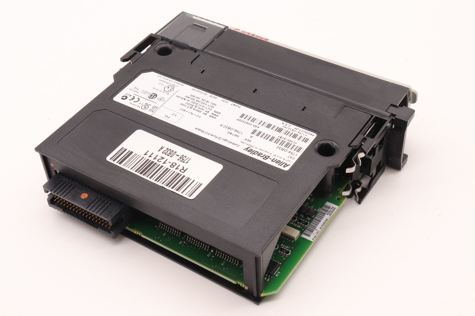ALLEN BRADLEY	CONTROL LOGIX 32 POINT D/O MODULE	1756-0B32 A