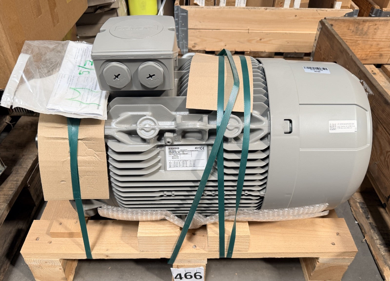 SIEMENS	1AV3184B  1LE10031EB434FA4-Z	UD 2205/2443410-002-001