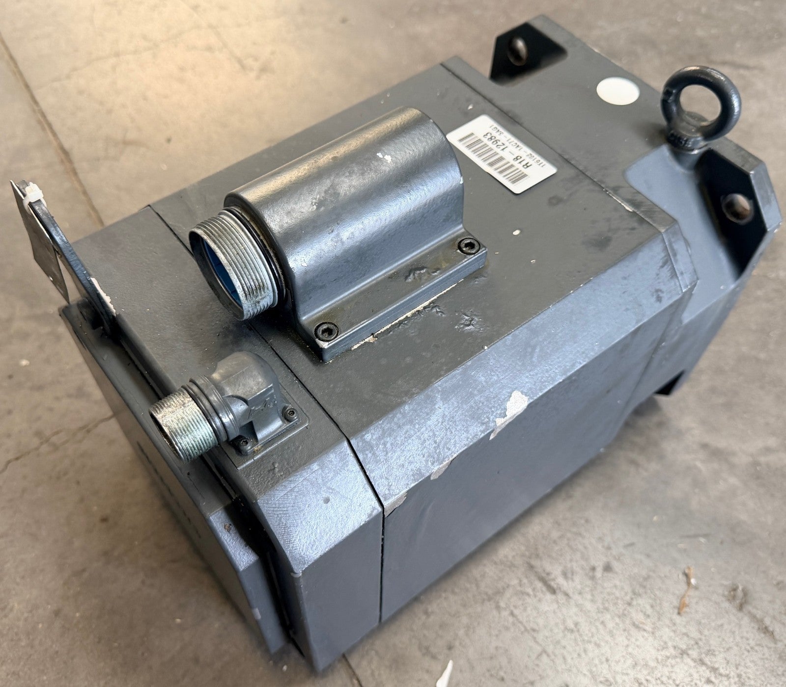 SIEMENS	3 PHASE MOTOR	1FT6102-1AC71-3AG1