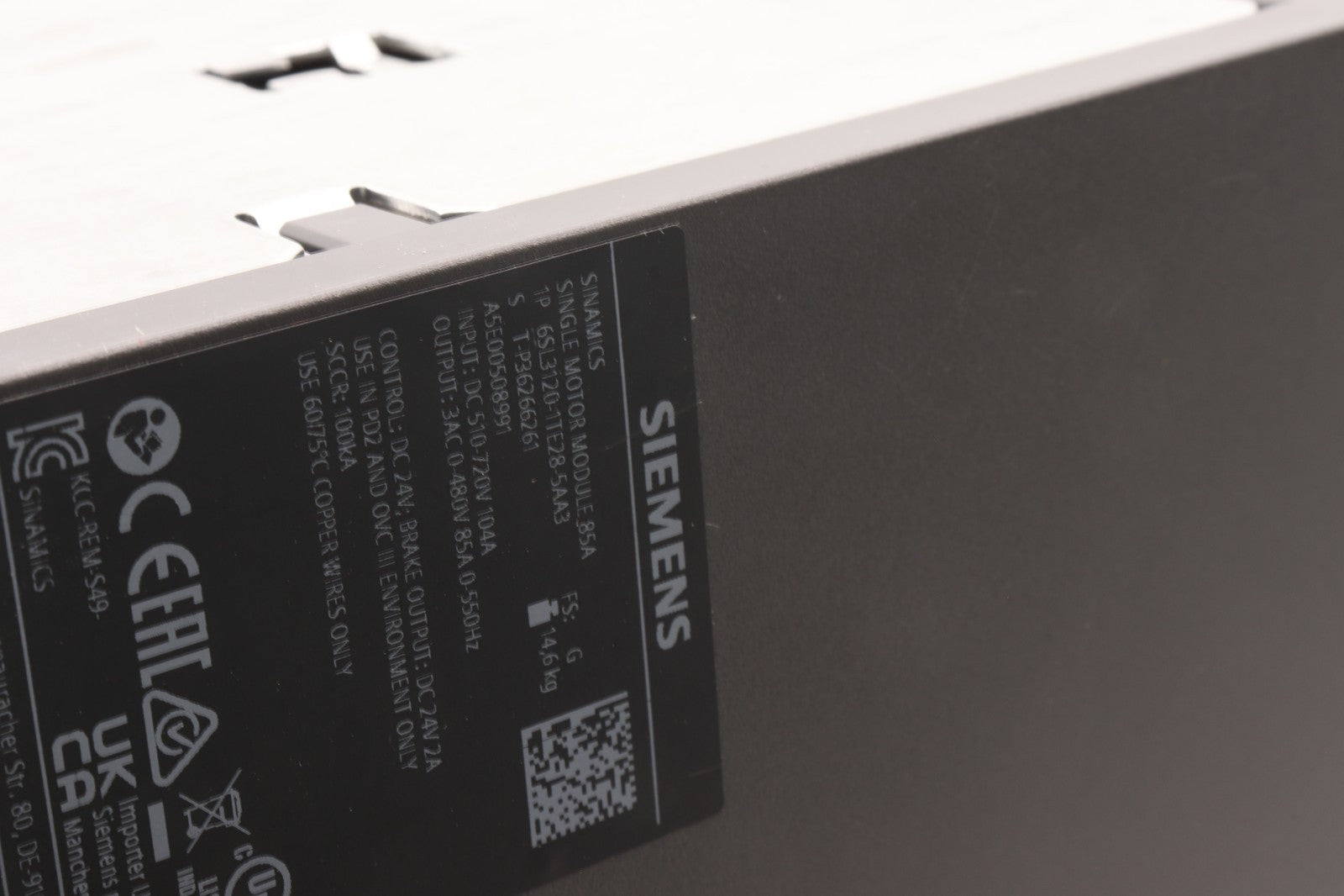 SIEMENS	SINAMICS SINGLE MOTOR MODULE 85A	6SL3120-1TE28-5AA3